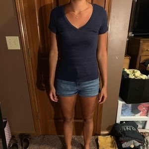 Short sleeve v-neck tee